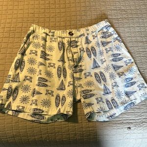 COPY - Chubbies 5.5” inseam white/blue nautical print stretch shorts Men’s Small